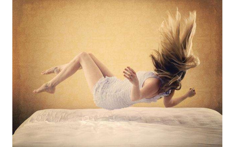 優(yōu)質(zhì)床墊與睡眠質(zhì)量的關(guān)系